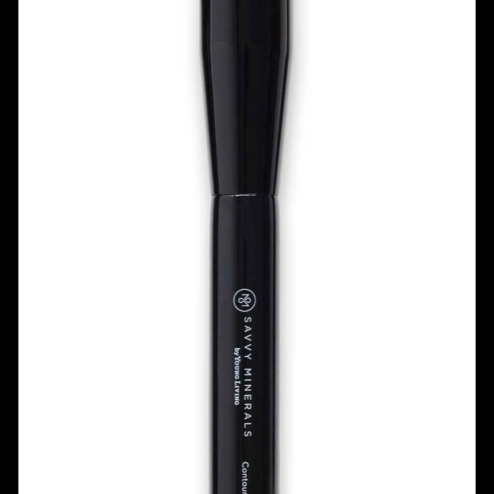 Savvy minerals contour brush